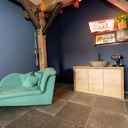 Bed & Breakfast Vet -